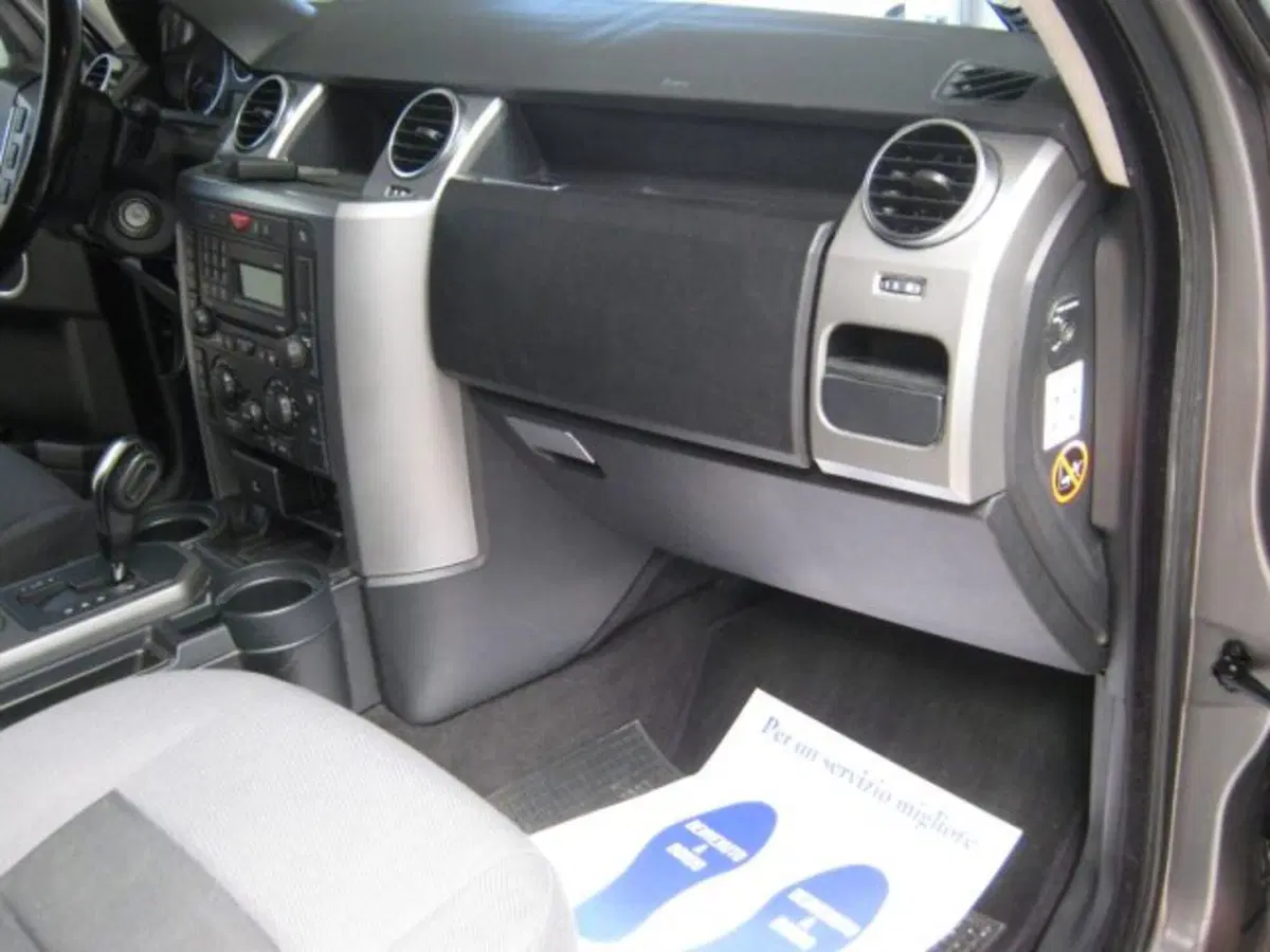 Land Rover Discovery usata a Fermo (6)