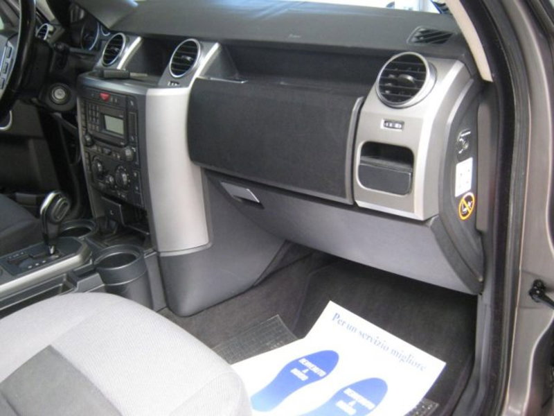 Land Rover Discovery usata a Fermo (6)