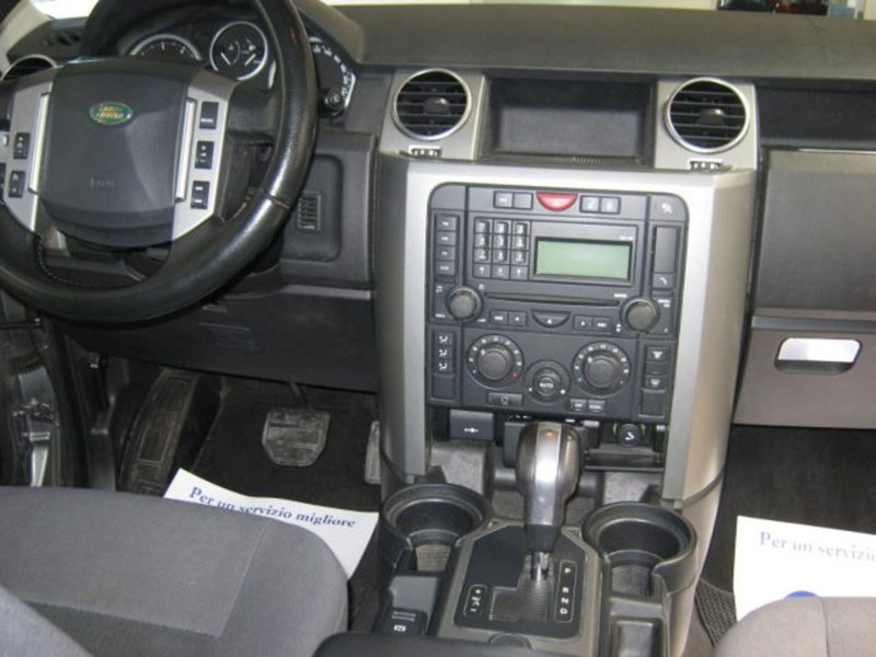 Land Rover Discovery usata a Fermo (7)