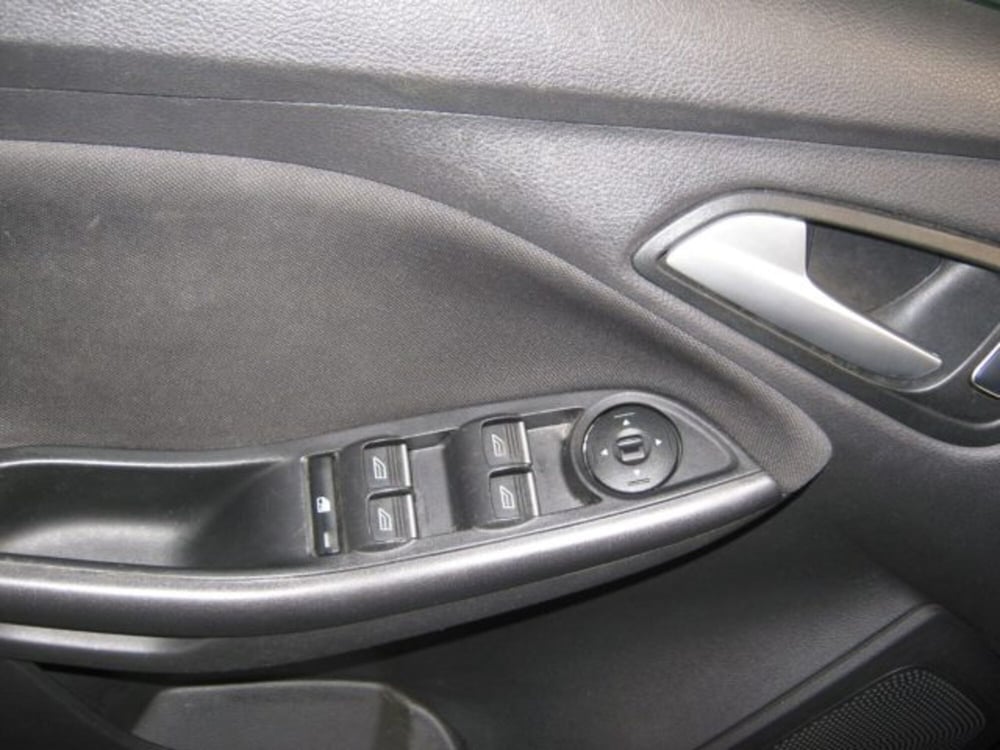 Ford Focus Station Wagon usata a Fermo (10)