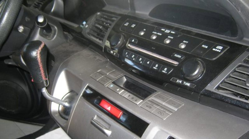 Honda FR-V usata a Fermo (8)