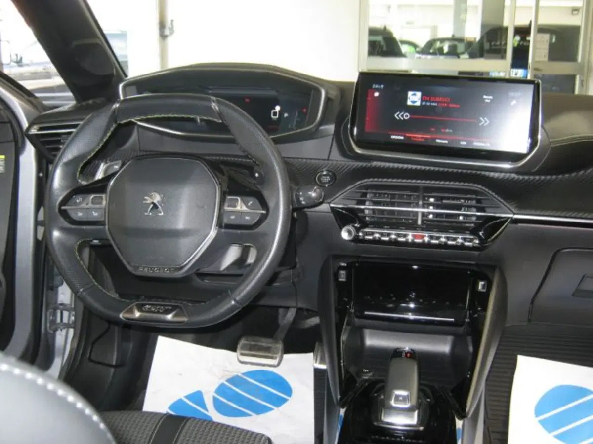 Peugeot 208 usata a Fermo (9)