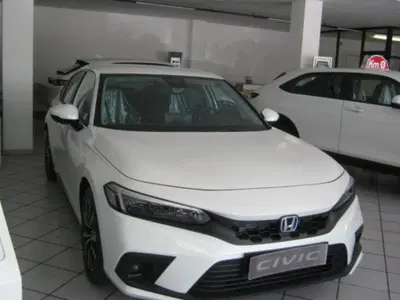 Honda Civic 2.0 hev Elegance ecvt nuova a Porto San Giorgio