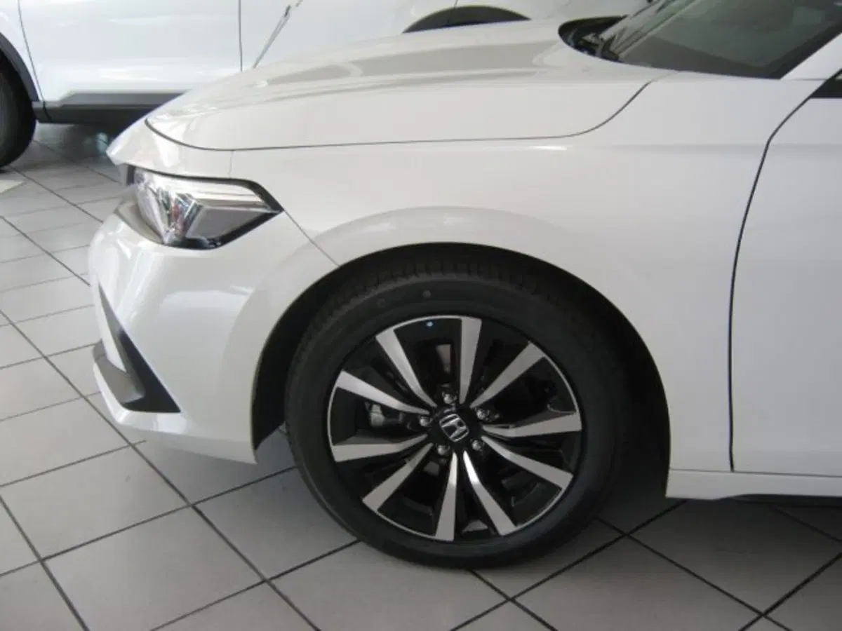 Honda Civic nuova a Fermo (13)