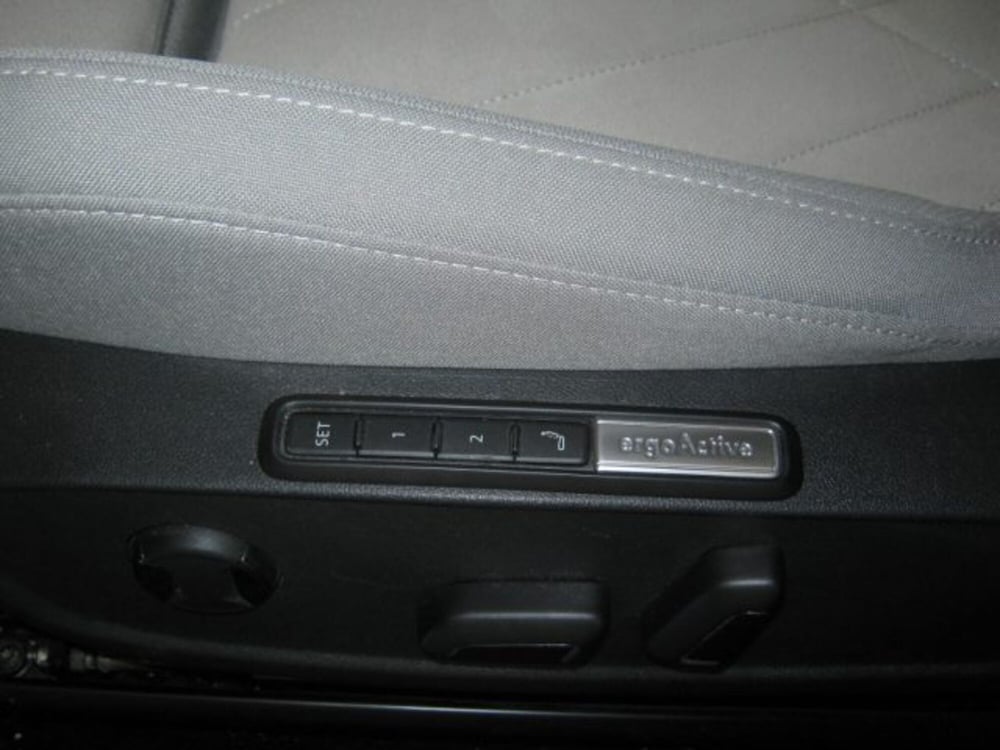 Volkswagen Golf usata a Fermo (18)