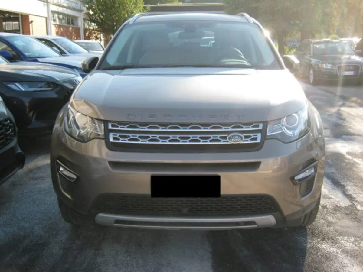 Land Rover Discovery Sport usata a Fermo (2)