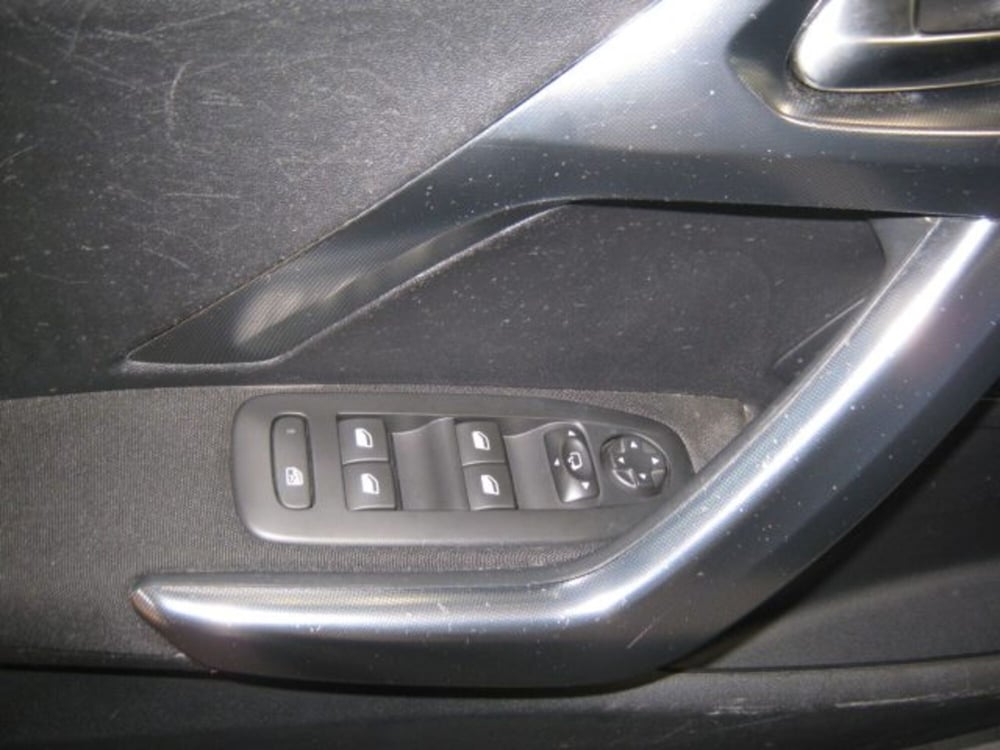 Peugeot 2008 usata a Fermo (15)