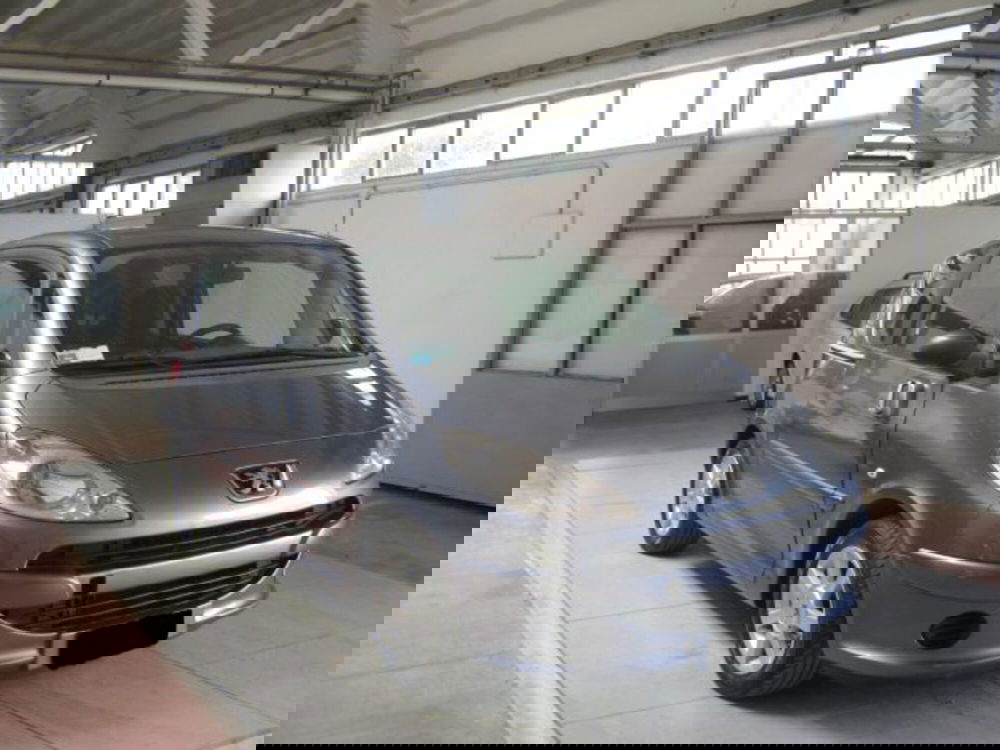 Peugeot 1007 usata a Fermo