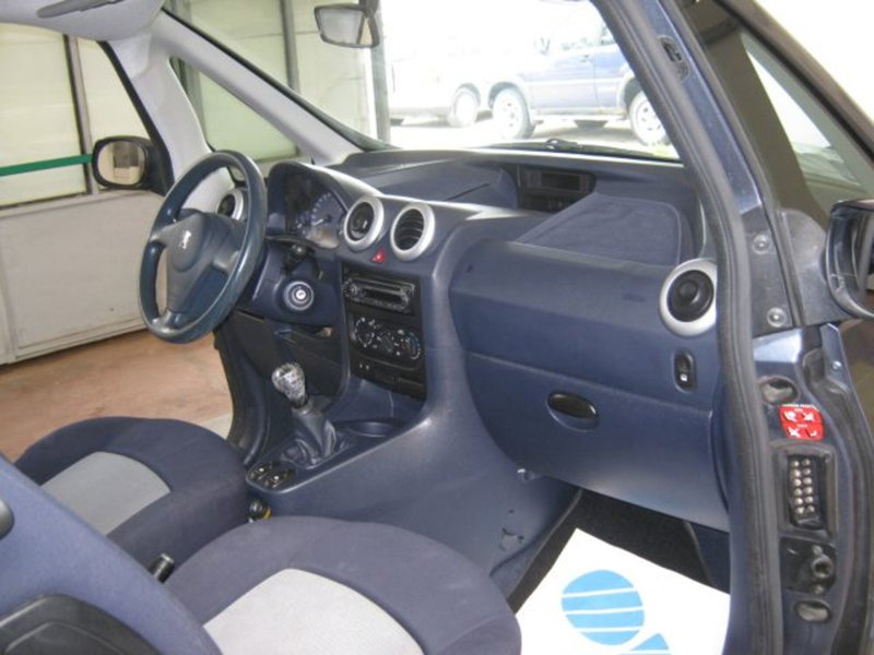 Peugeot 1007 usata a Fermo (6)