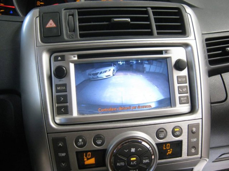 Toyota Verso usata a Fermo (11)