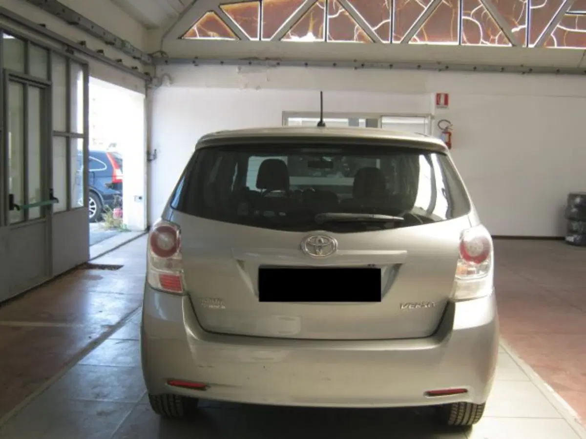 Toyota Verso usata a Fermo (4)