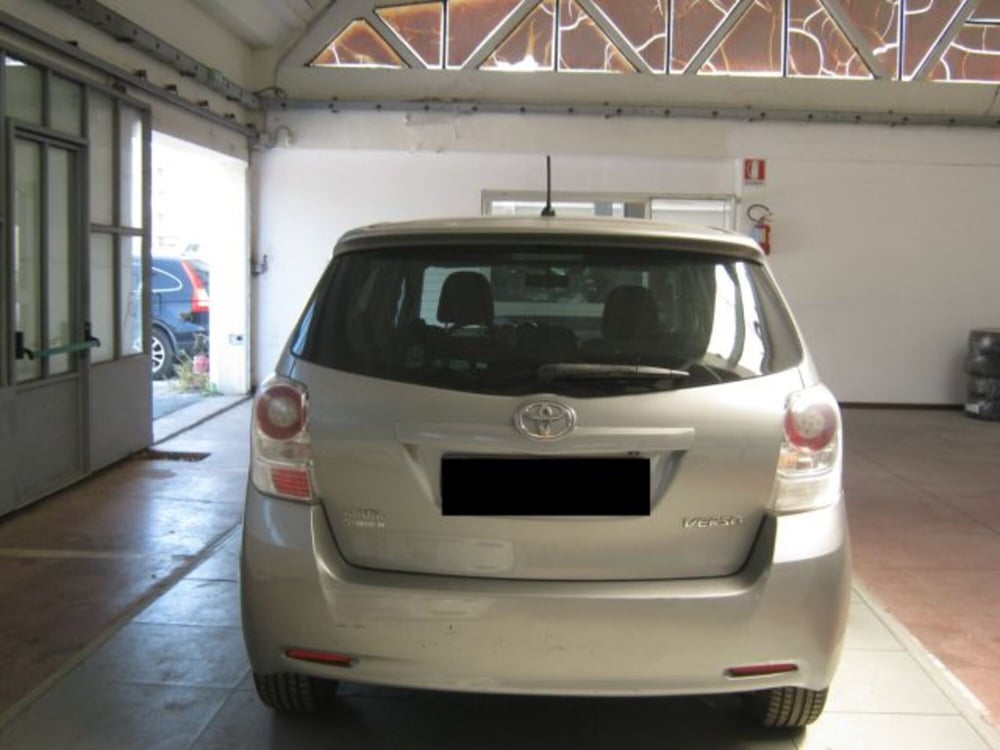 Toyota Verso usata a Fermo (4)