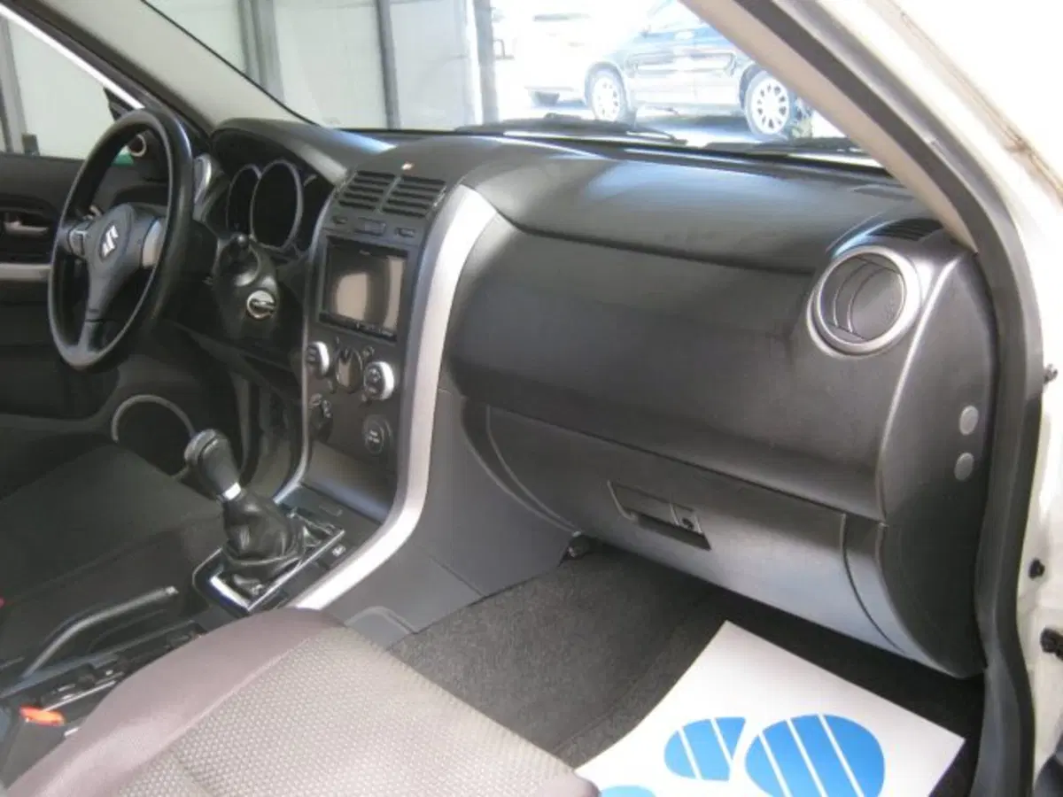 Suzuki Grand Vitara usata a Fermo (6)