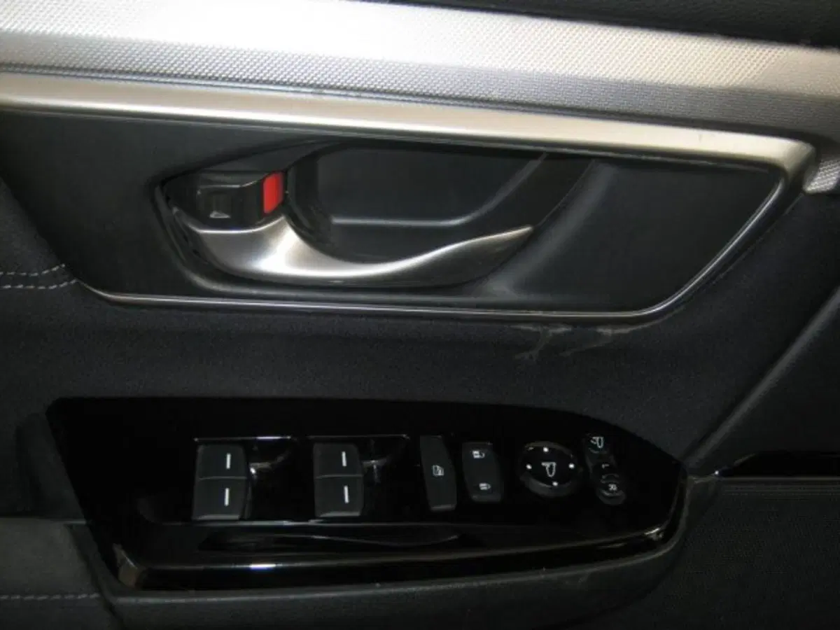Honda CR-V usata a Fermo (18)