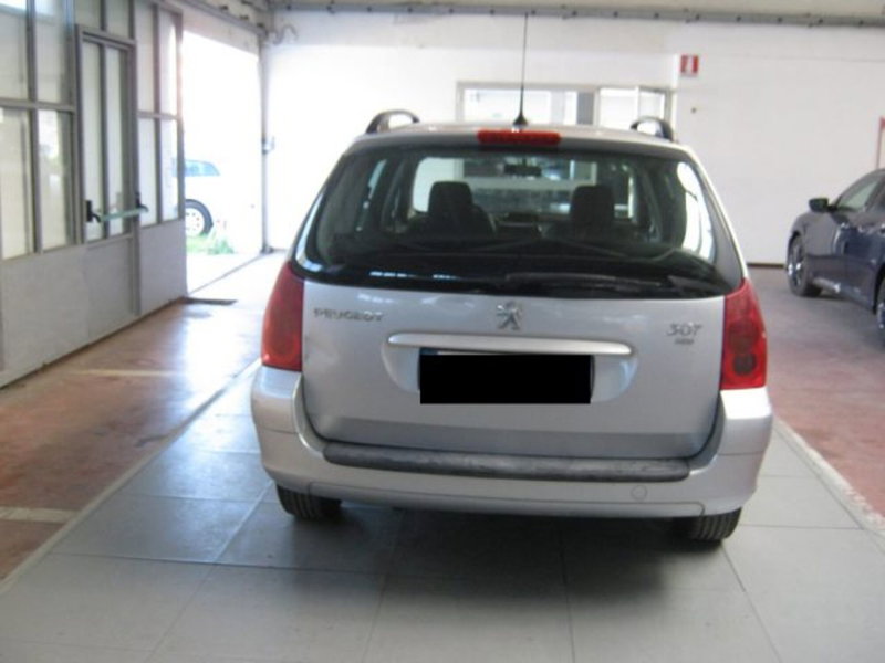 Peugeot 307 SW usata a Fermo (4)