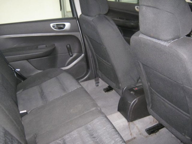 Peugeot 307 SW usata a Fermo (8)