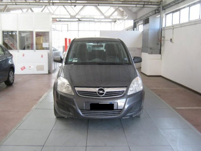 Opel Zafira usata a Fermo (2)