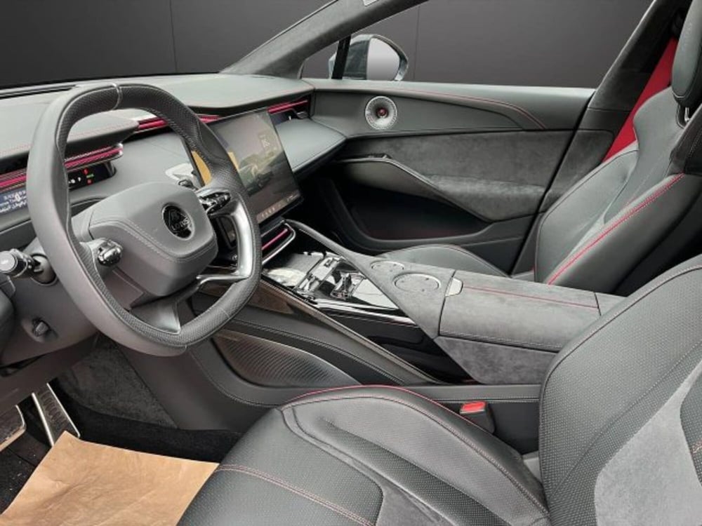 Lotus Eletre nuova a Novara (10)