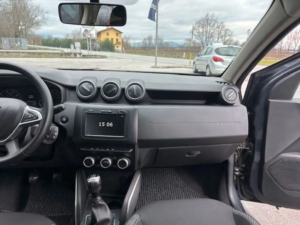 Dacia Duster usata a Cuneo (15)