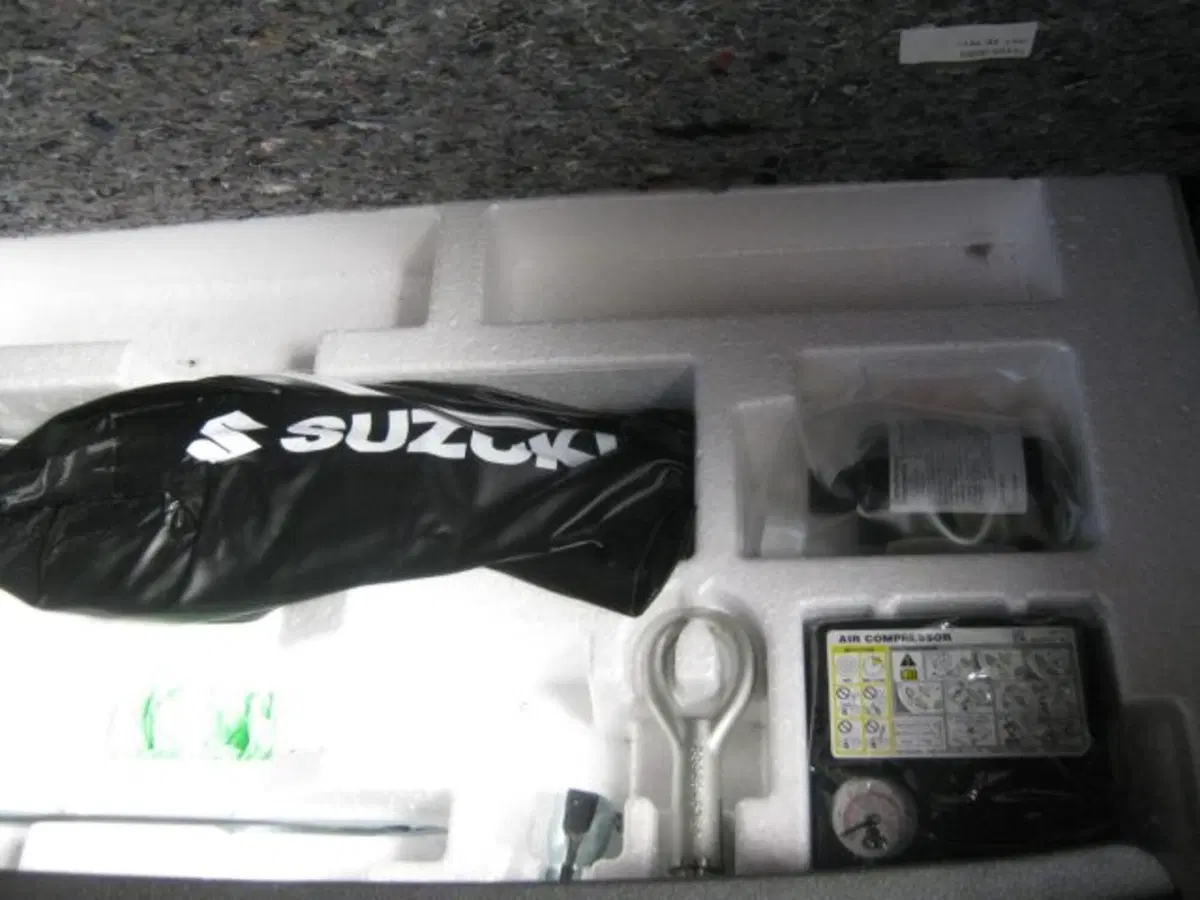 Suzuki Ignis usata a Fermo (14)