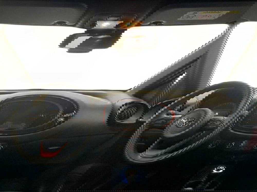 Toyota Aygo X usata a Monza e Brianza (8)