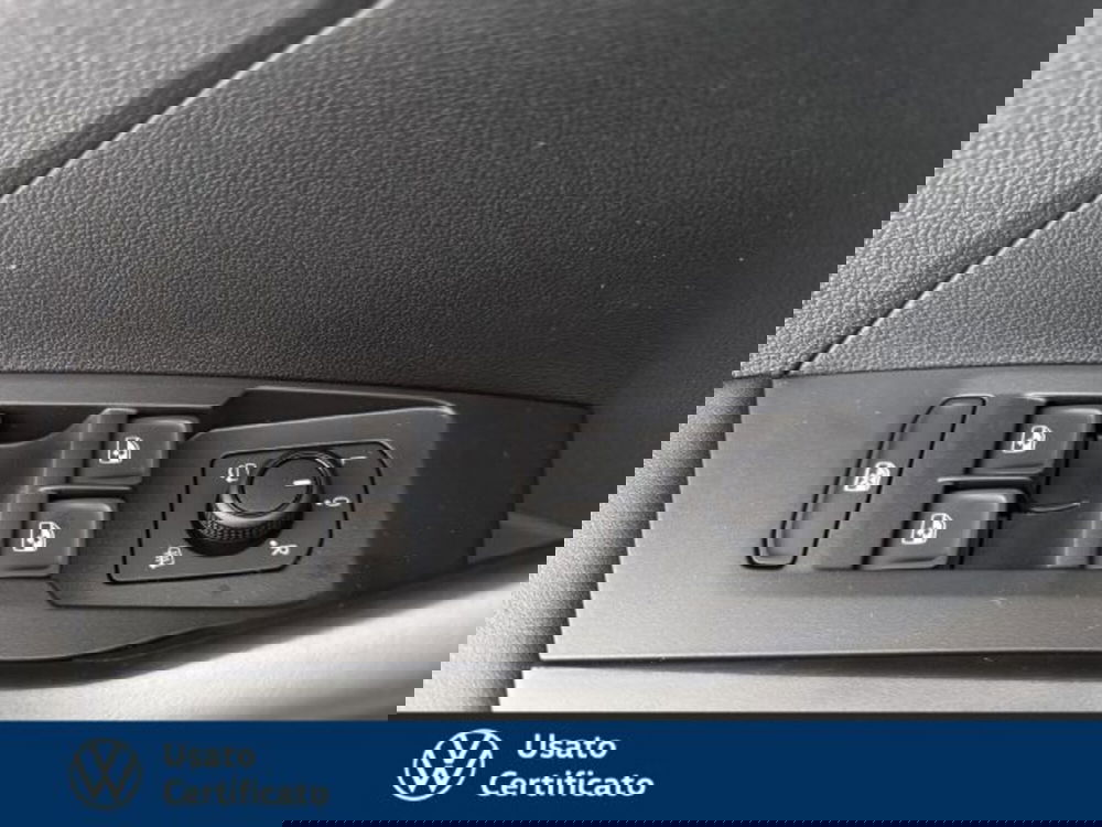 Volkswagen T-Cross nuova a Vicenza (11)