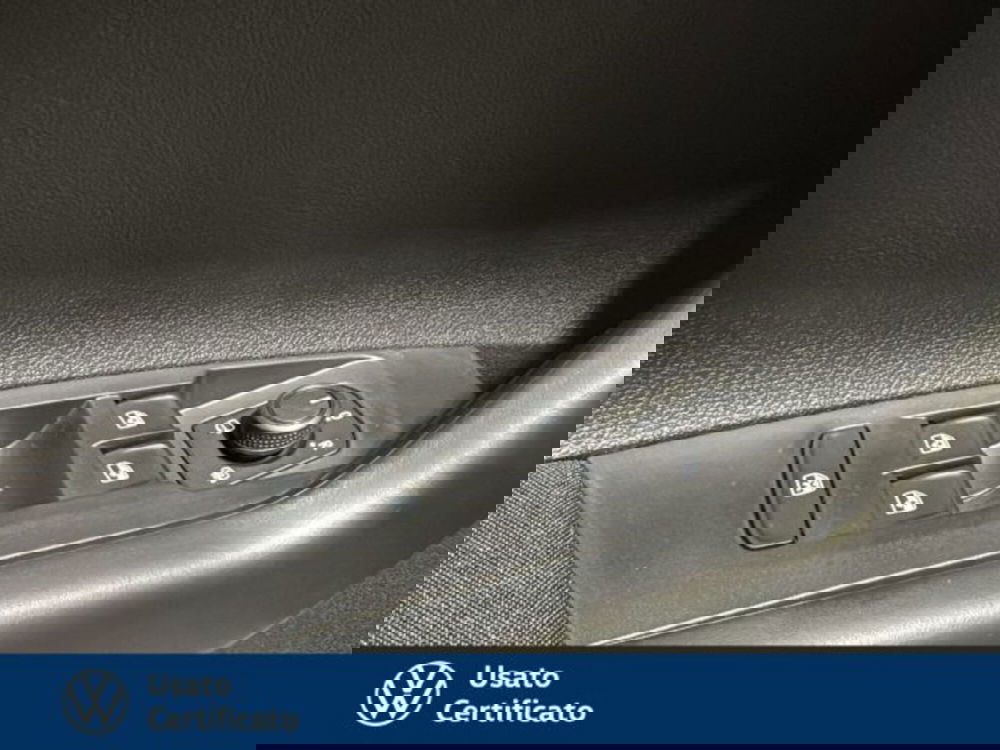 Volkswagen Taigo usata a Vicenza (16)