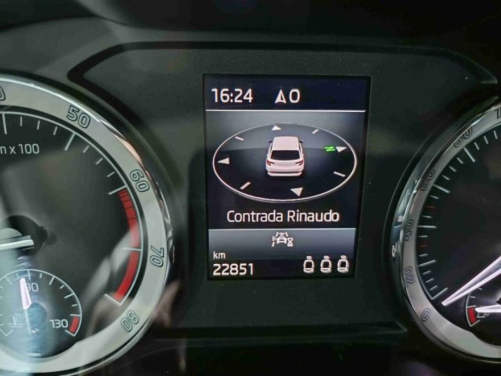 Skoda Karoq usata a Catania (15)