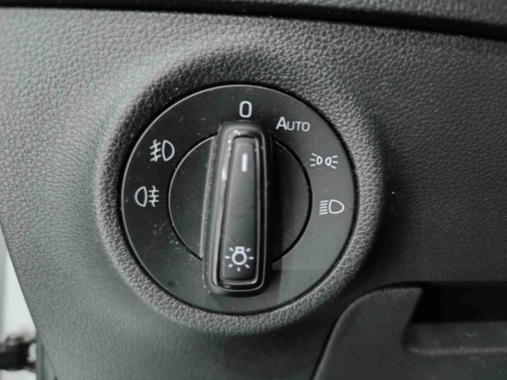 Skoda Karoq usata a Catania (18)