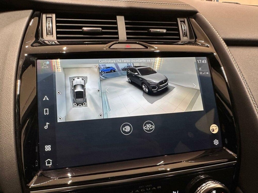 Jaguar E-Pace usata a Varese (11)