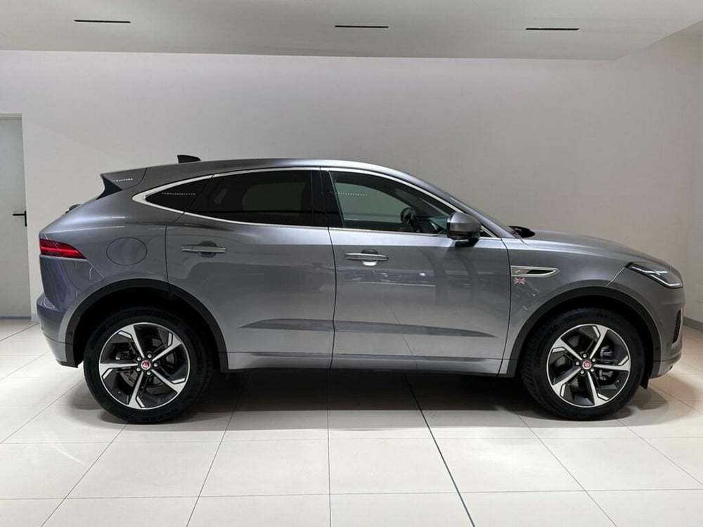 Jaguar E-Pace usata a Varese (6)
