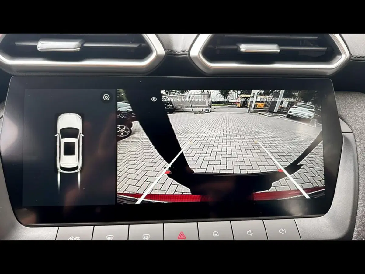 Mg ZS nuova a Varese (13)