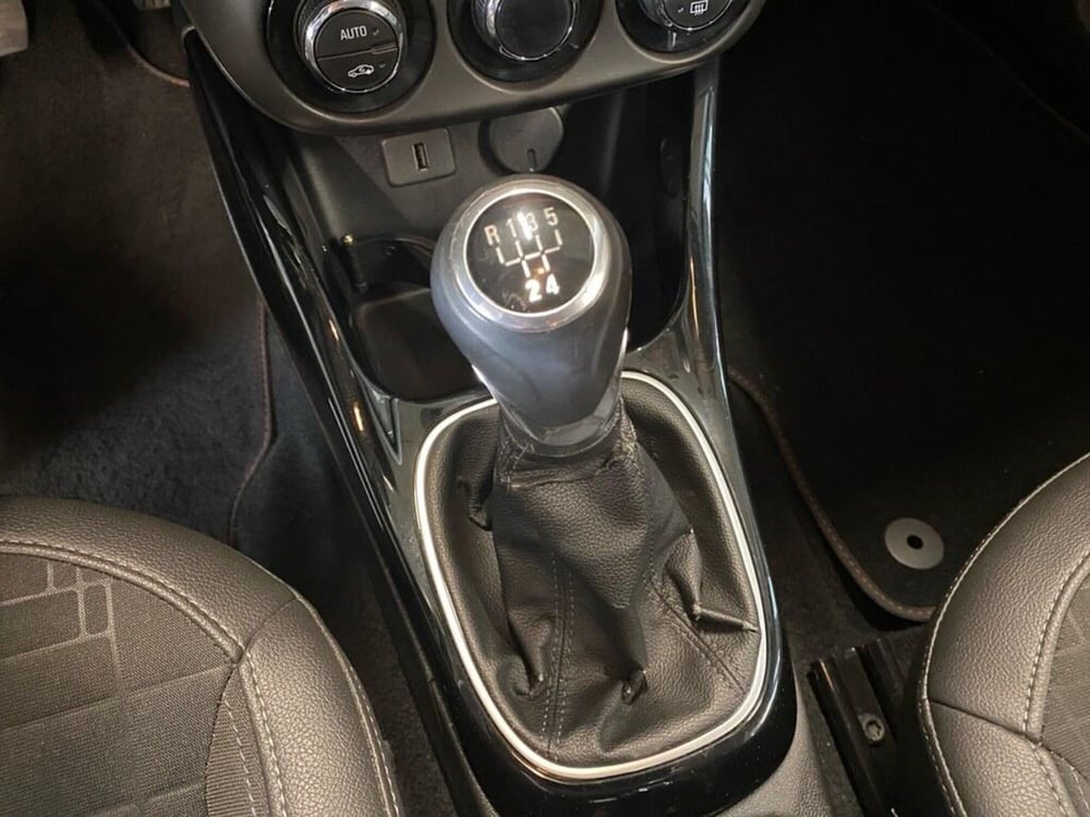 Opel Corsa usata a Torino (11)