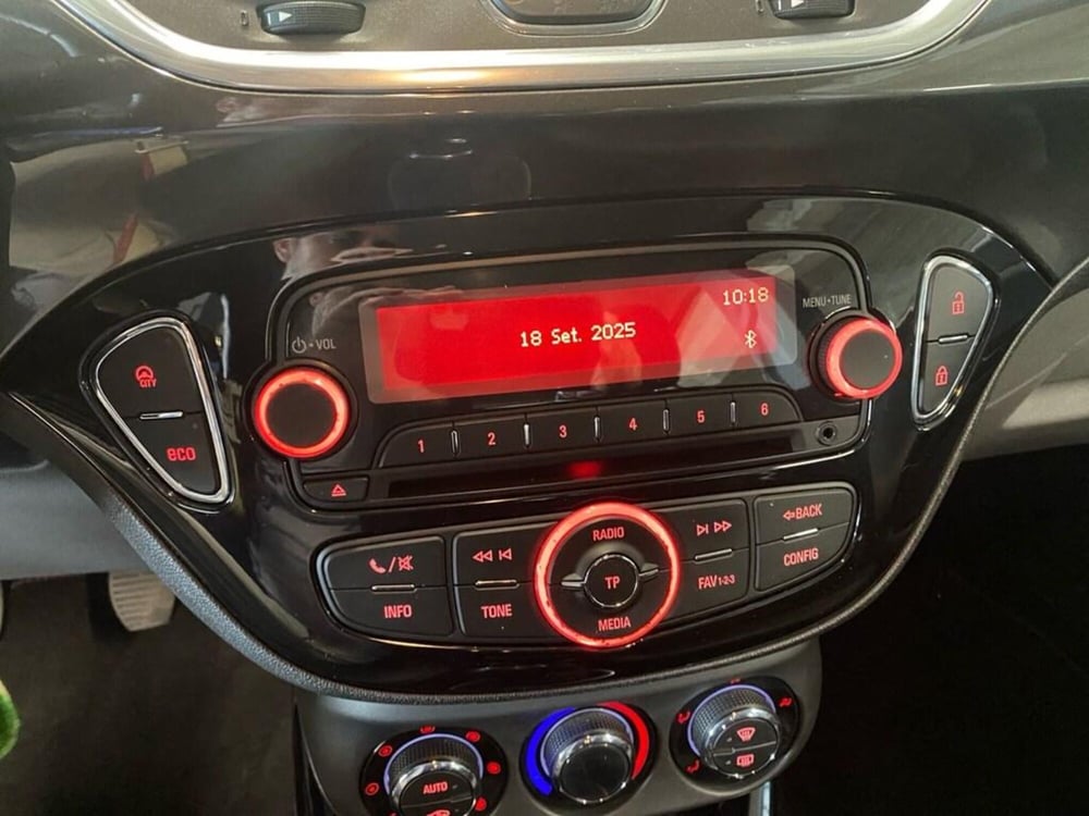 Opel Corsa usata a Torino (9)