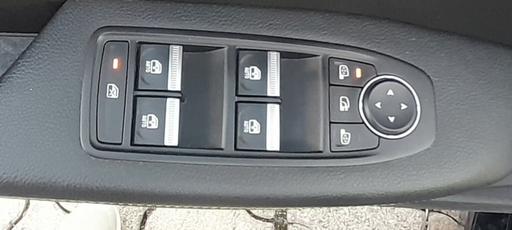 Renault Megane E-Tech Electric usata a Cosenza (10)