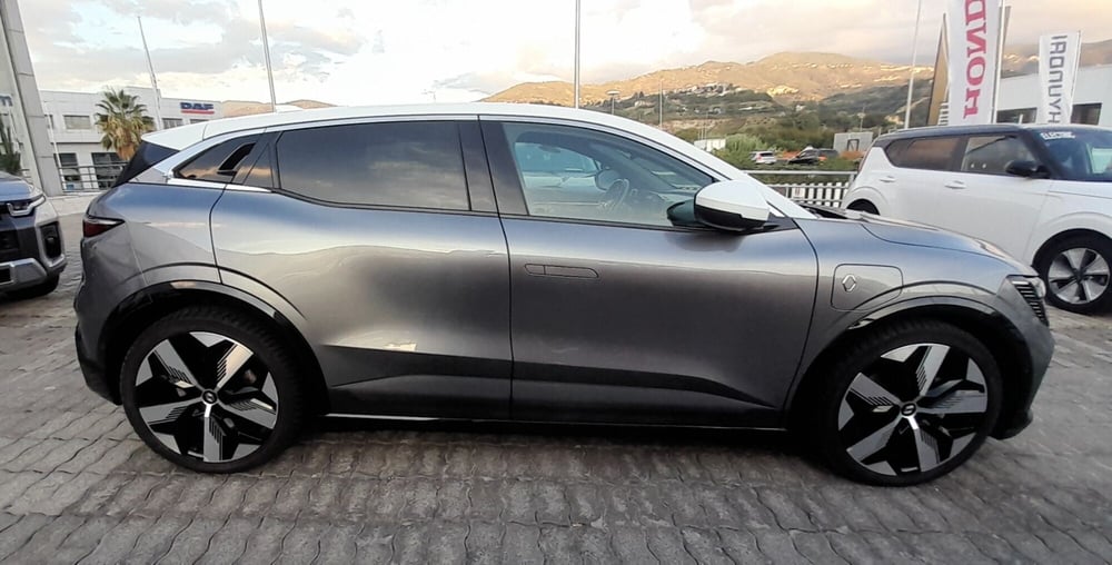 Renault Megane E-Tech Electric usata a Cosenza (4)
