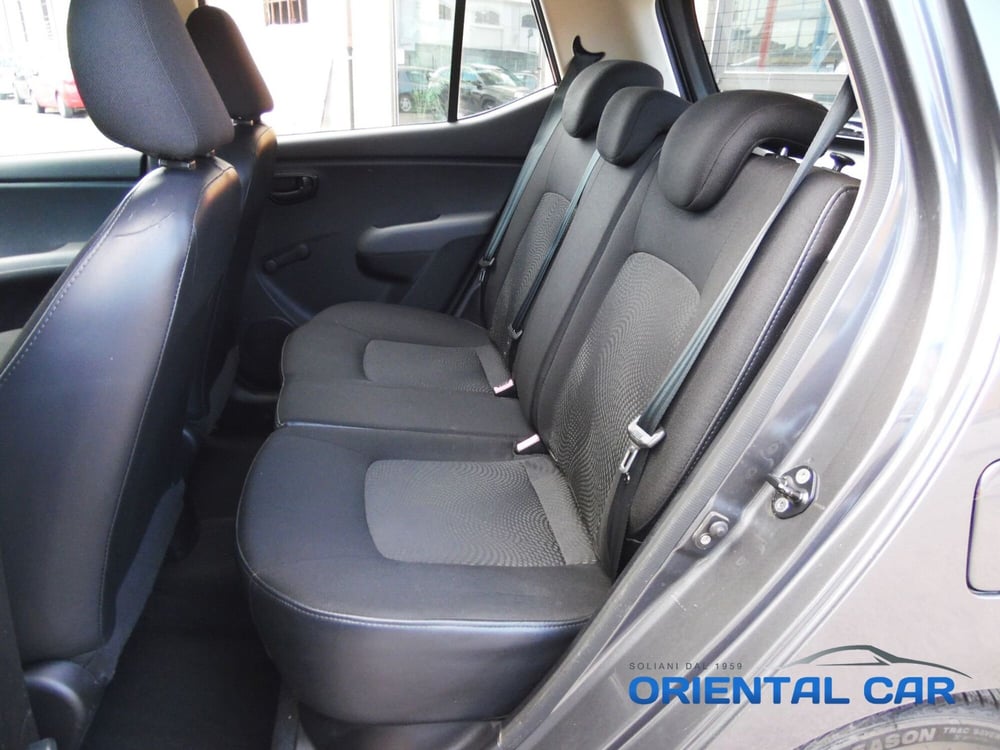 Hyundai i10 usata a La Spezia (10)