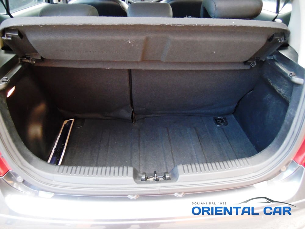 Hyundai i10 usata a La Spezia (14)