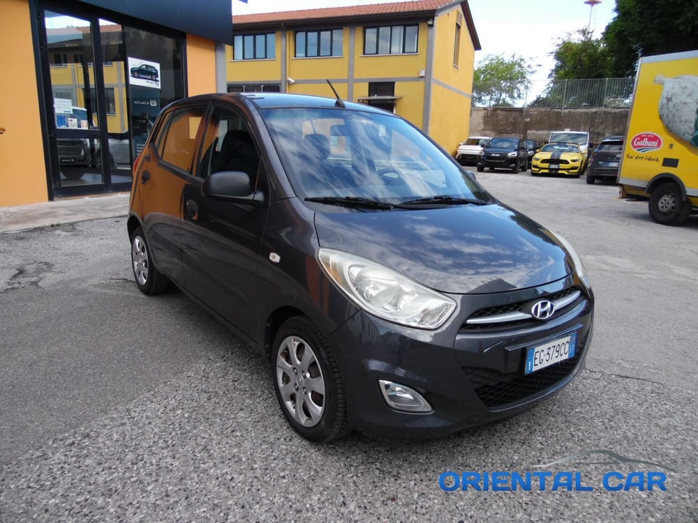 Hyundai i10 usata a La Spezia (16)