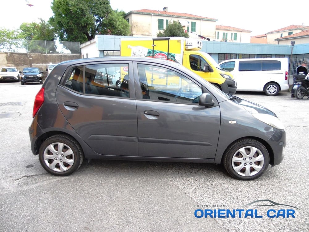 Hyundai i10 usata a La Spezia (5)