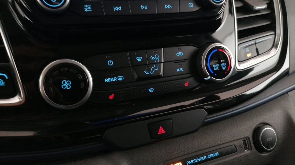Ford Tourneo Custom usata a Roma (15)