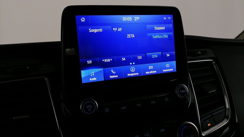 Ford Tourneo Custom usata a Roma (16)