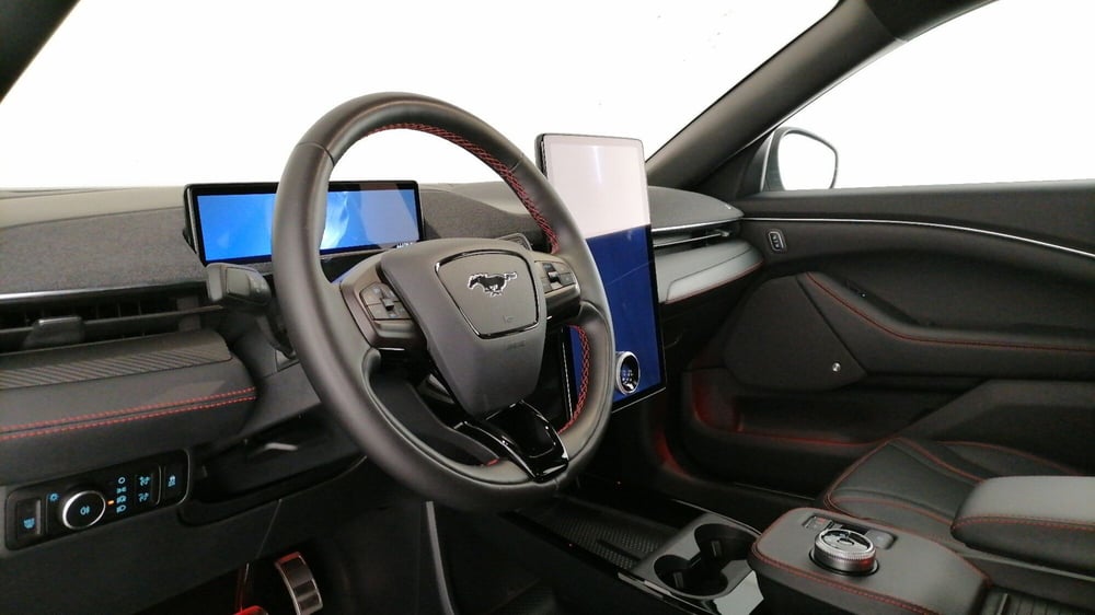 Ford Mustang Mach-E usata a Roma (12)