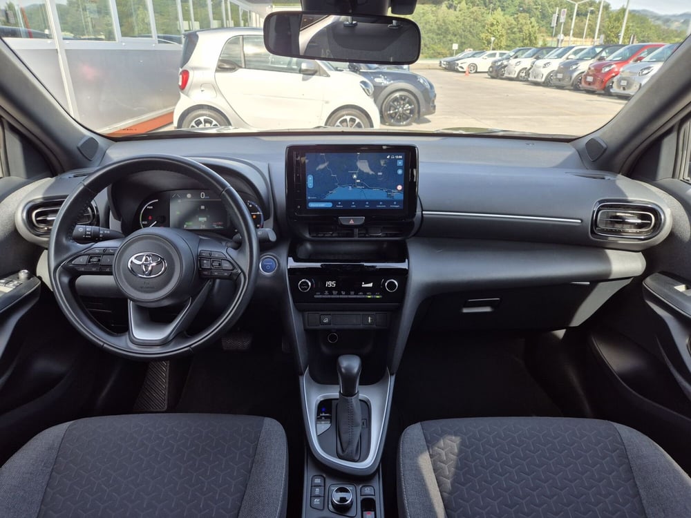 Toyota Yaris Cross usata a Genova (8)