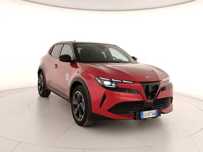 Alfa Romeo Junior elettrica Speciale 156cv del 2024 usata a Caserta
