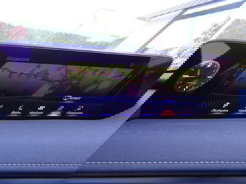 Lexus UX usata a Treviso (19)