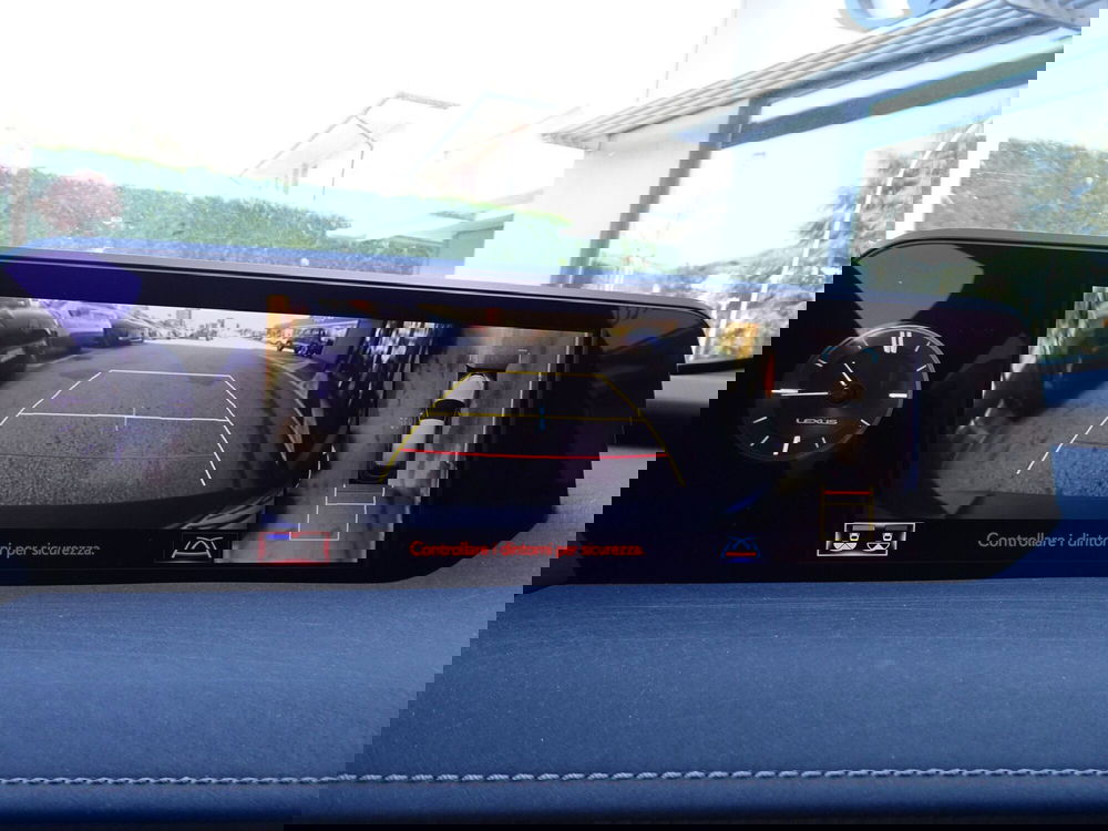 Lexus UX usata a Treviso (20)