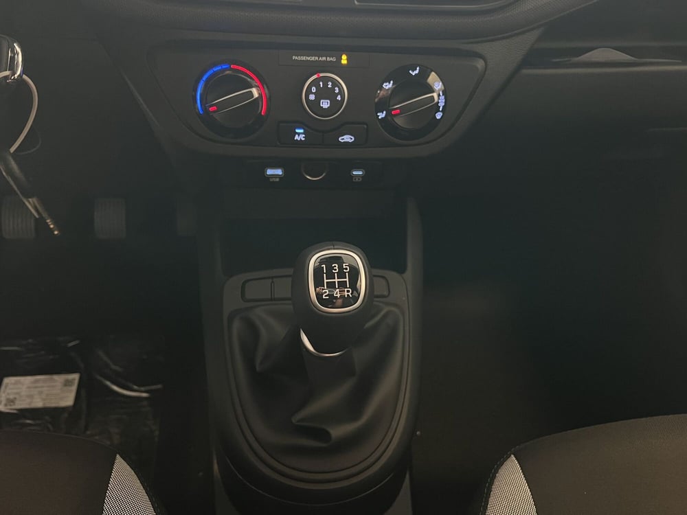 Hyundai i10 nuova a Macerata (13)