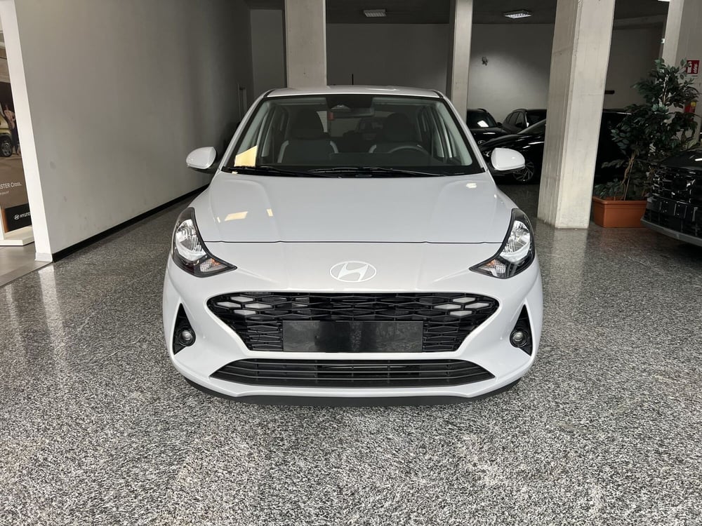 Hyundai i10 nuova a Macerata (2)