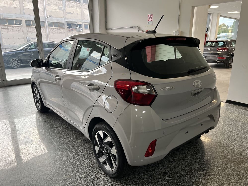 Hyundai i10 nuova a Macerata (7)